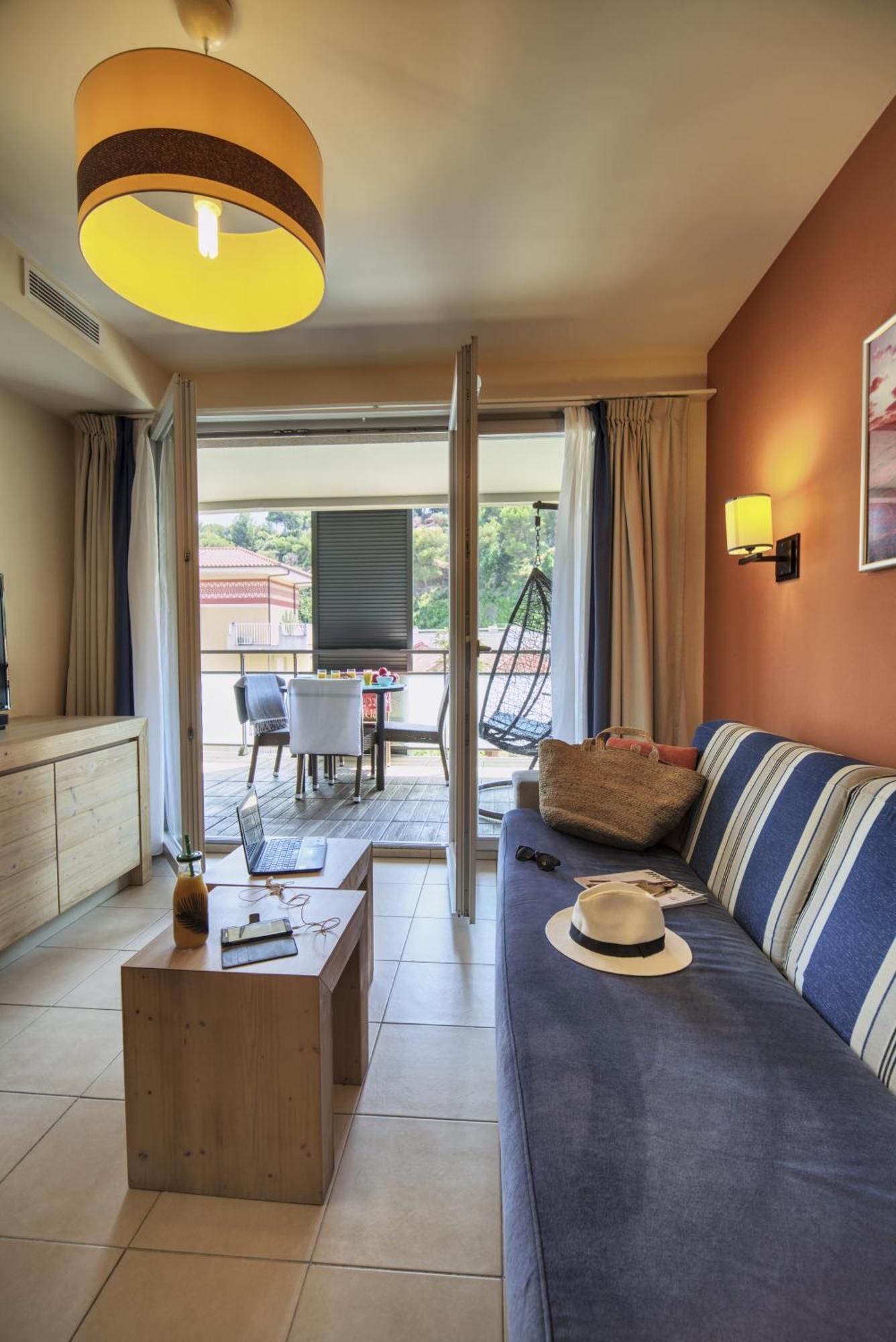 Pierre & Premium Julia Augusta Apart-hotel 4*