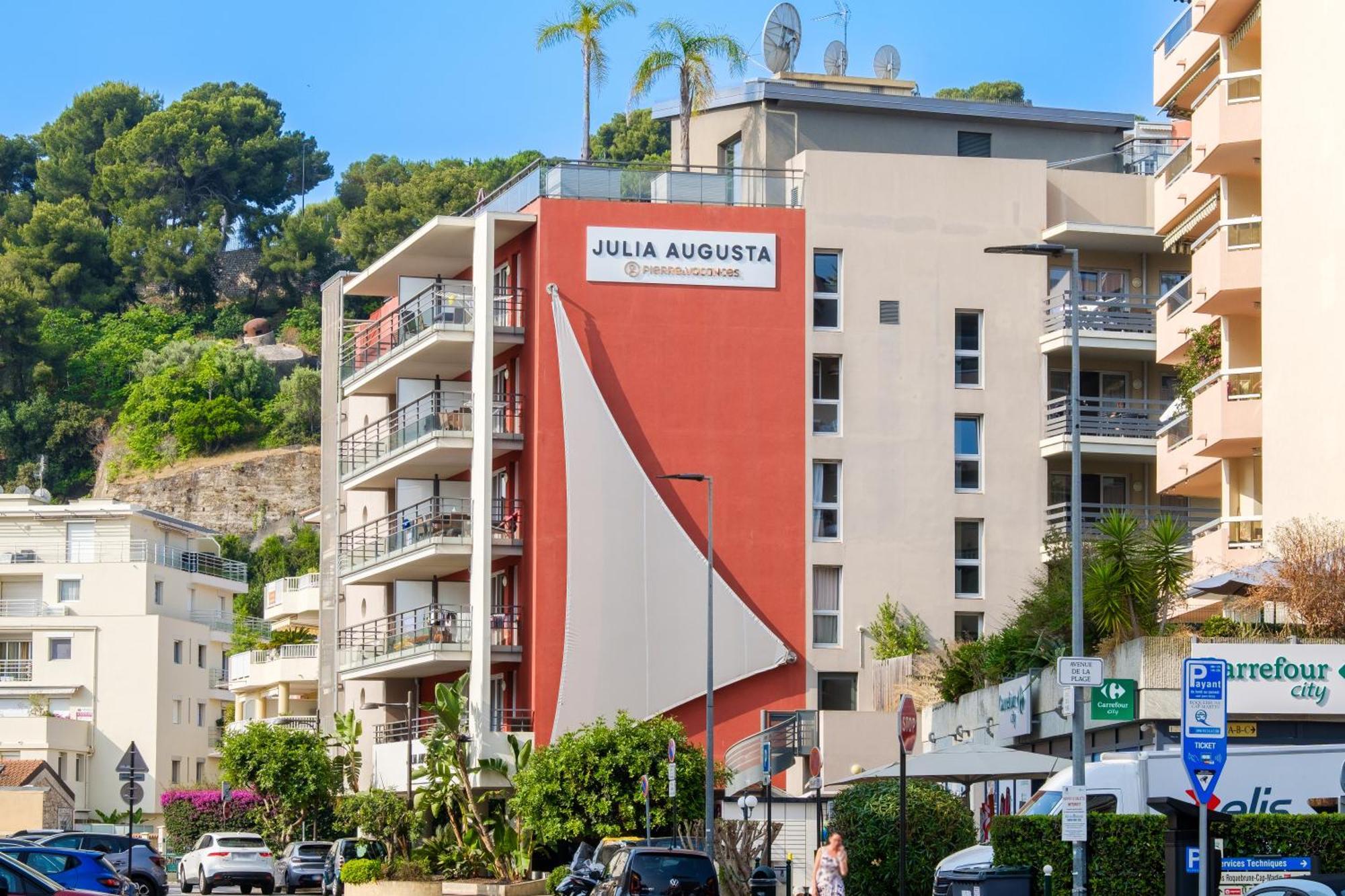 Apart-hotel Pierre & Premium Julia Augusta 4*